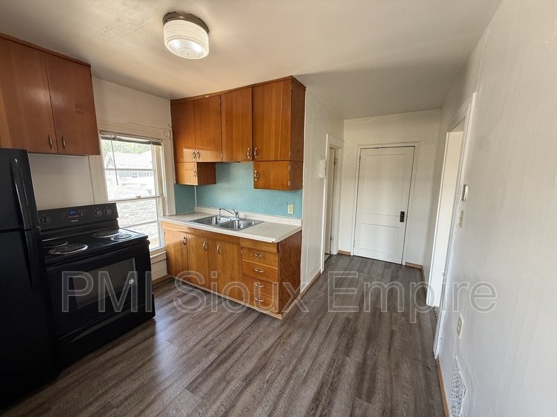 Open property image