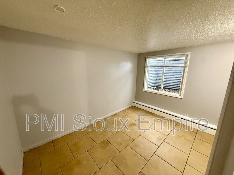 Bright property image