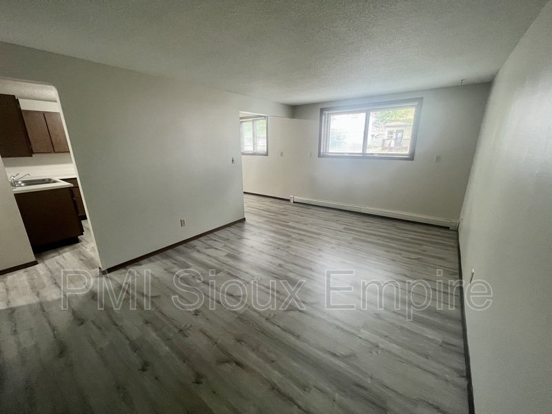 Bright property image