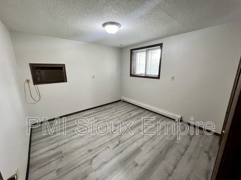 Bright property image