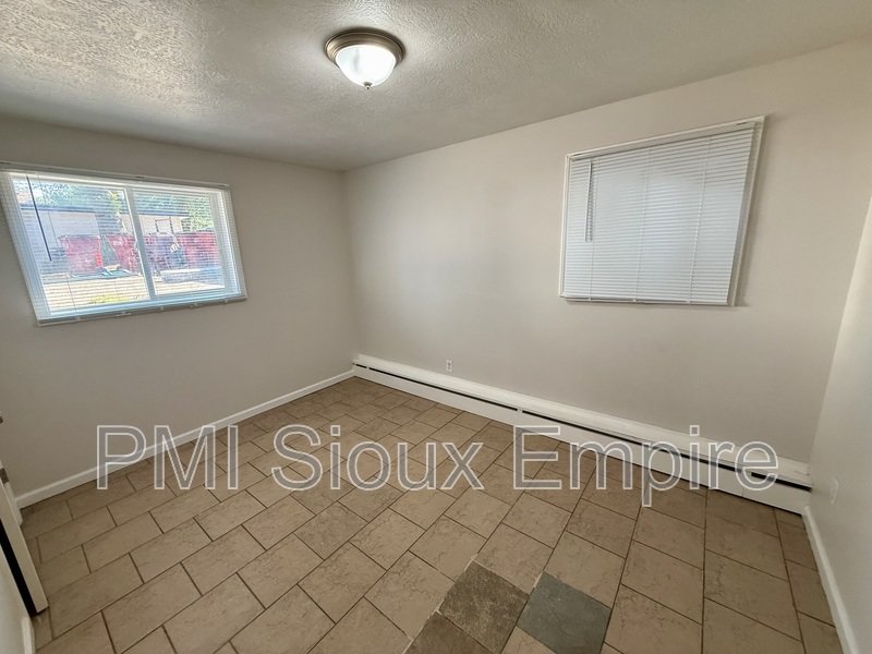 Bright property image