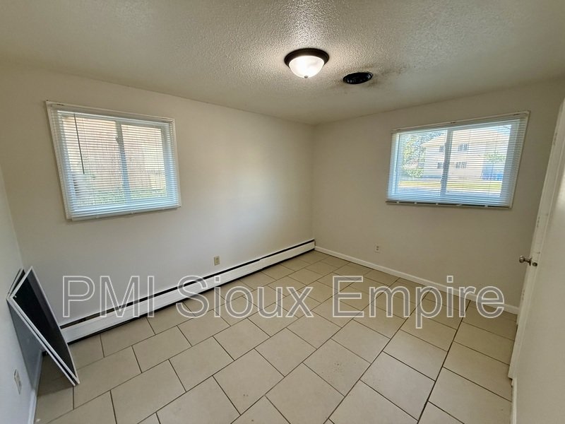 Bright property image