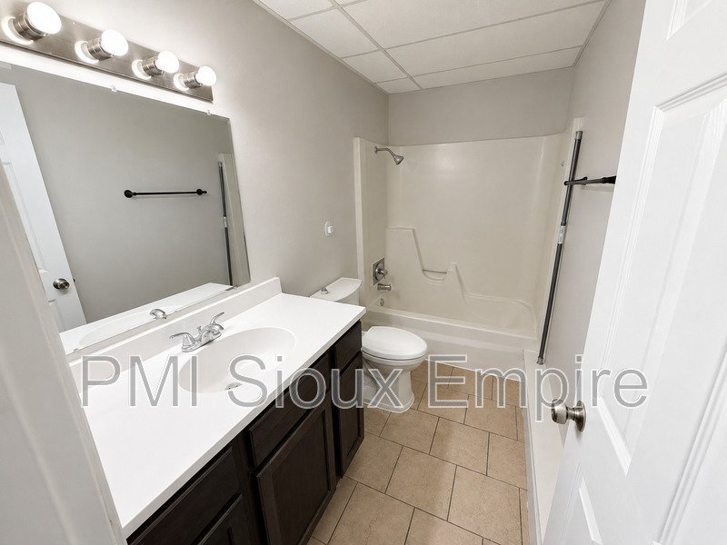 Bright property image