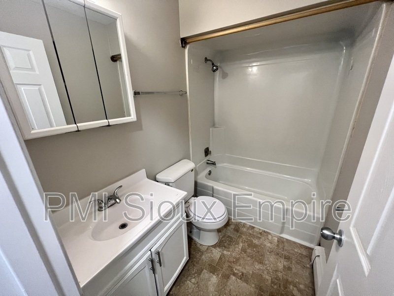 Bright property image