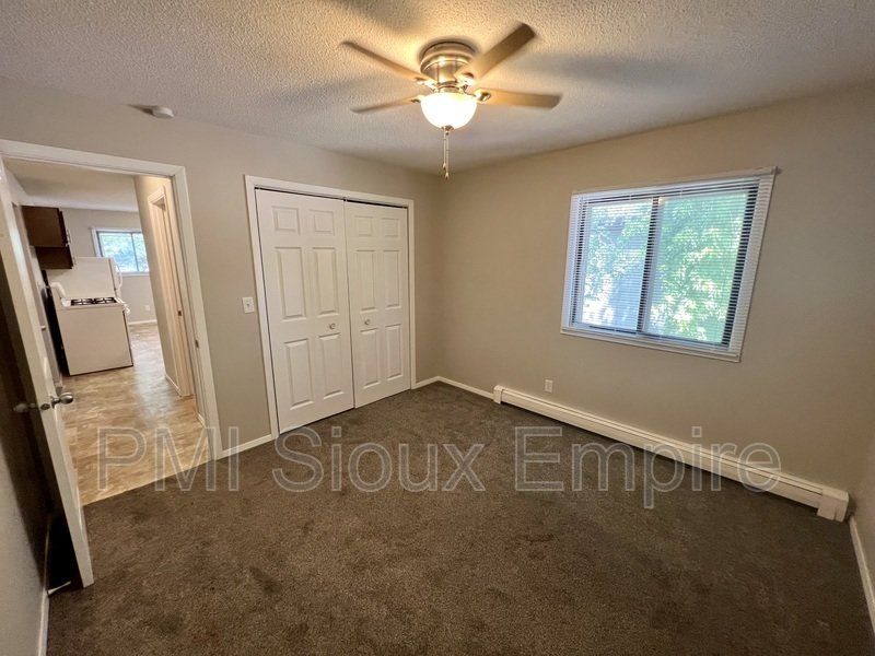 Bright property image