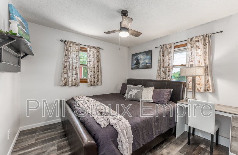 Bright property image