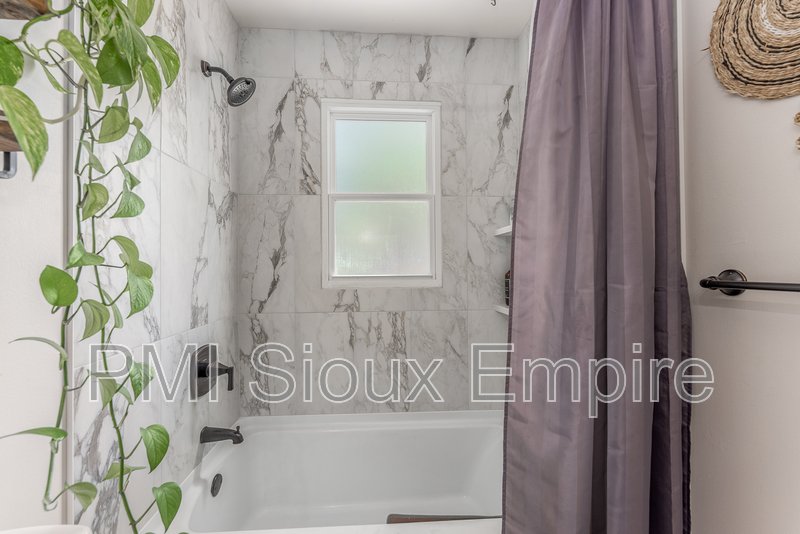 Bright property image